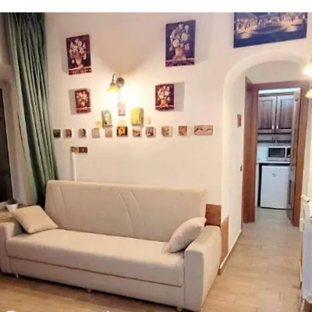 Cavour Colosseo Apartamento *